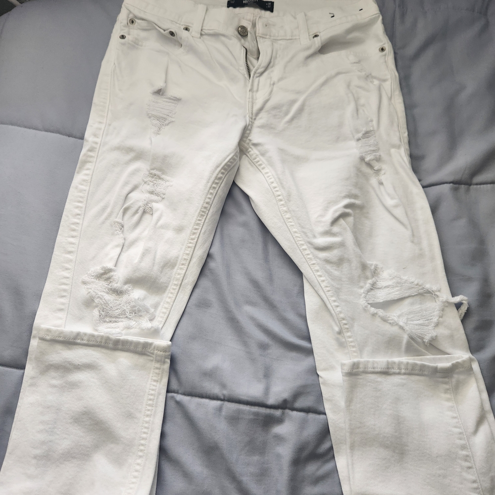 Hollister Men's White Distressed Skinny Jeans
